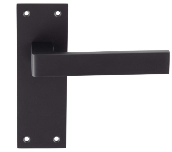 Sasso Door Handles On Slim Backplate, Matt Black (Sold In Pairs)