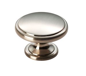 Fingertip Oxford Cupboard Knob, Satin Nickel