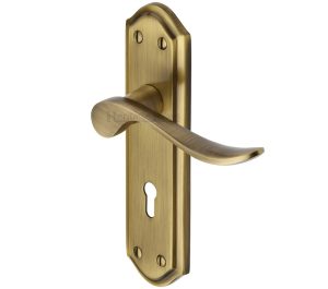 Heritage Brass Sandown Antique Brass Door Handles (Sold In Pairs)