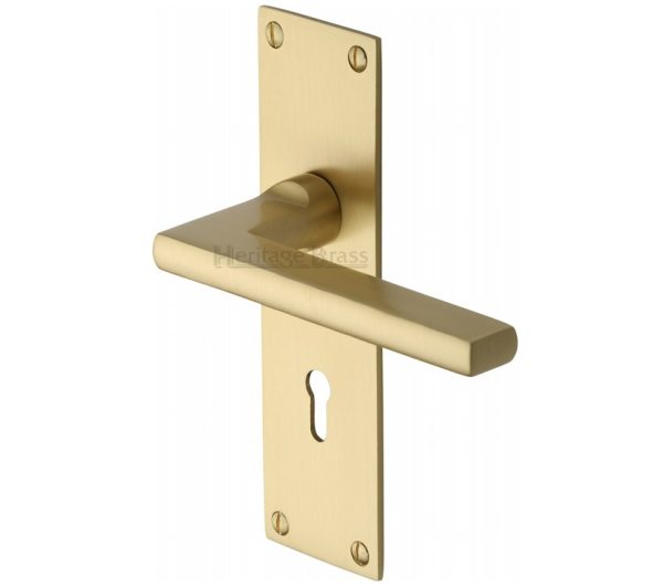 Heritage Brass Trident Low Profile Door Handles On Backplates, Satin Brass (Sold In Pairs)