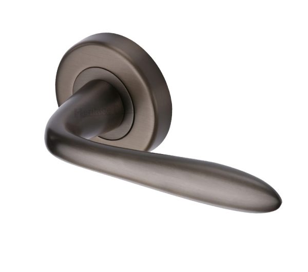 Heritage Brass Sutton Matt Bronze Door Handles On Round Rose (Sold In Pairs)