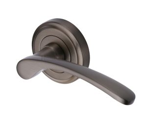 Heritage Brass Sophia Matt Bronze Door Handles On Round Rose (Sold In Pairs)