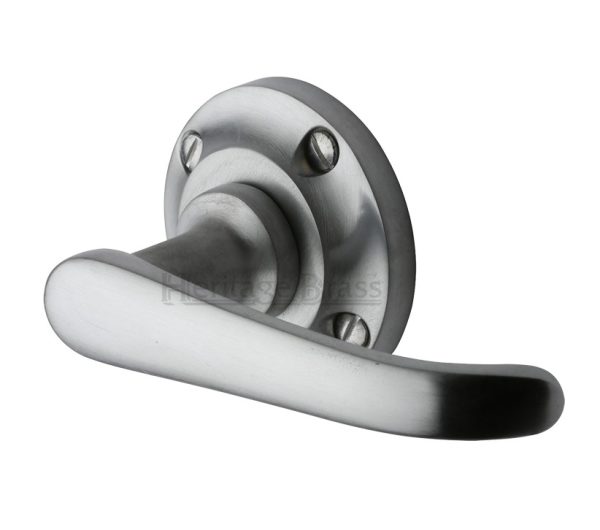 Heritage Brass Windsor Door Handles On Round Rose, Satin Chrome (Sold In Pairs)