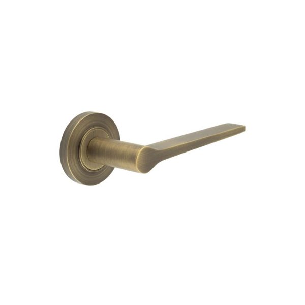 Knightsbridge Door Handle on Plain Rose Antique Brass