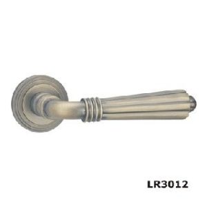 LR3012AB Lever on Rose