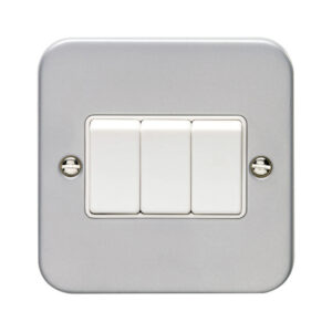 Eurolite Mc3Sww 3 Gang 10Amp 2Way Switch Metal Clad